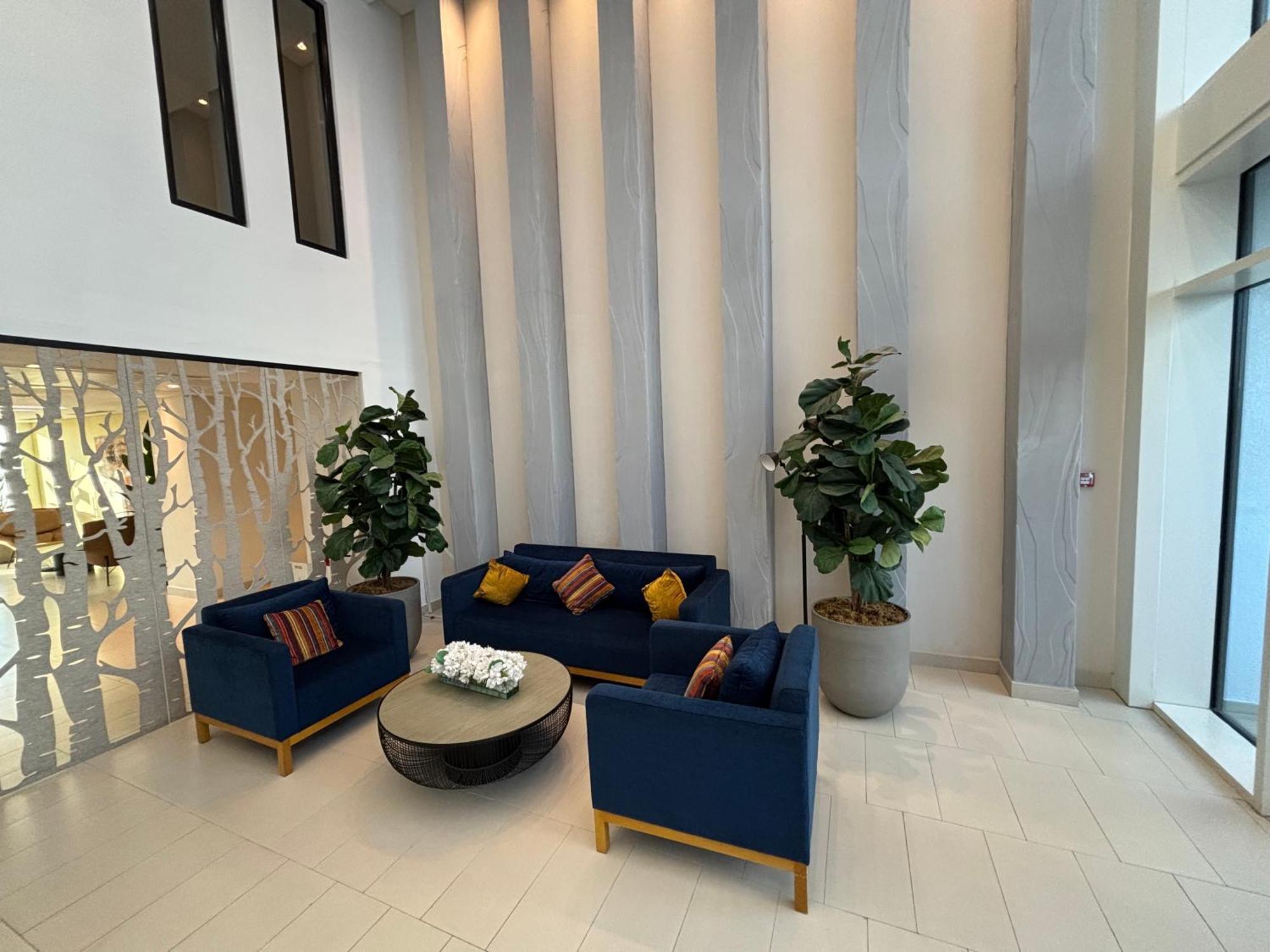 Apartment Serene In Yas Island 2 - Near Zayed International Airport *