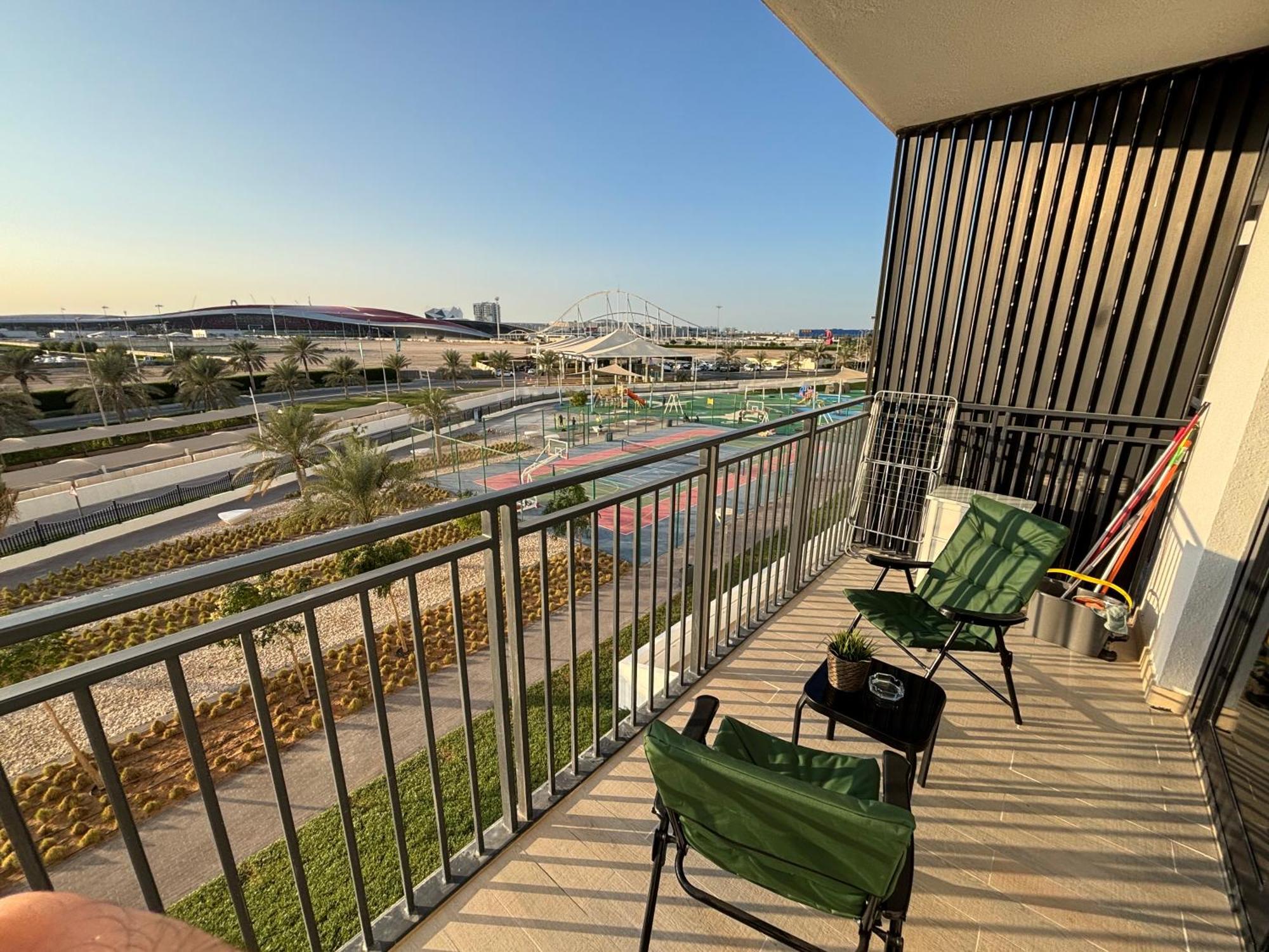 Serene In Yas Island 2 - Near Zayed International Airport Apartment