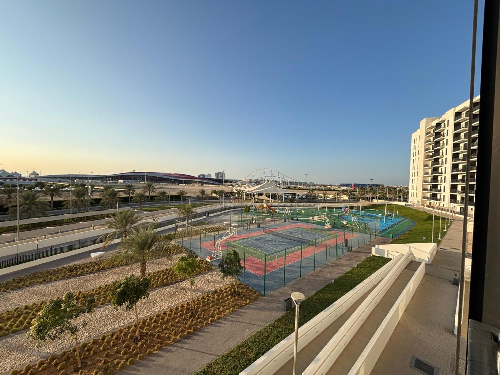 Serene In Yas Island 2 - Near Zayed International Airport *