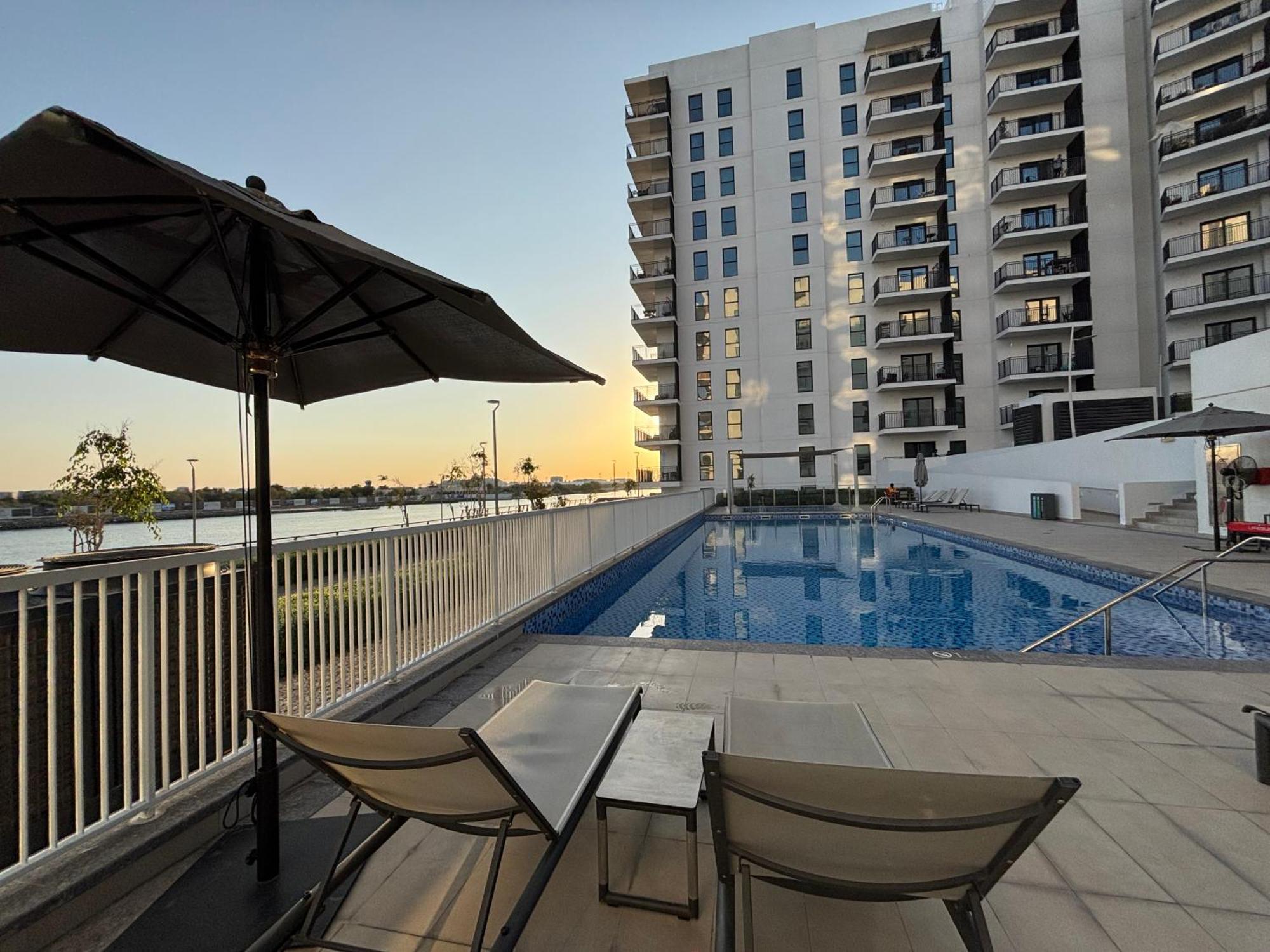 Serene In Yas Island 2 - Near Zayed International Airport Apartment *