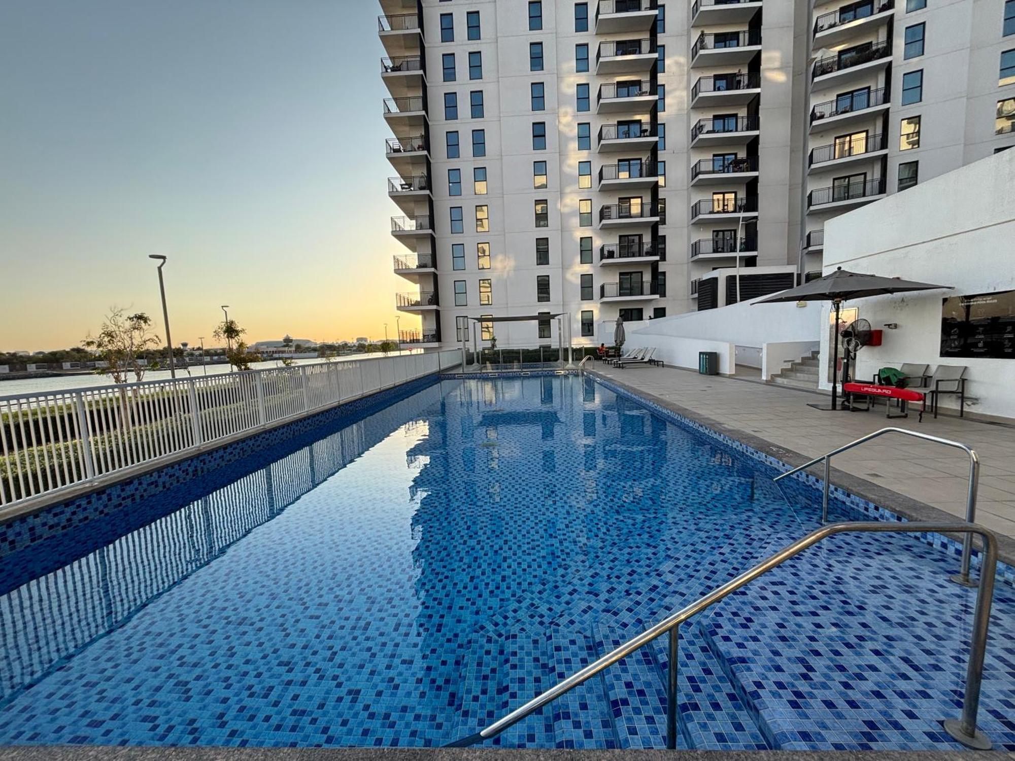 Serene In Yas Island 2 - Near Zayed International Airport