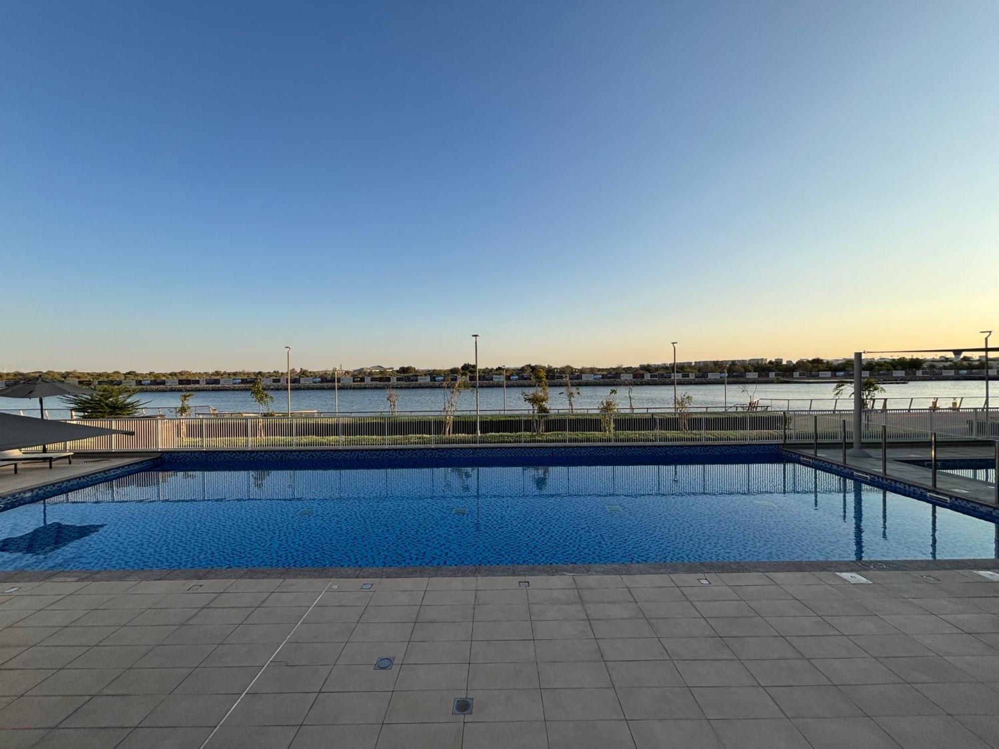 Serene In Yas Island 2 - Near Zayed International Airport